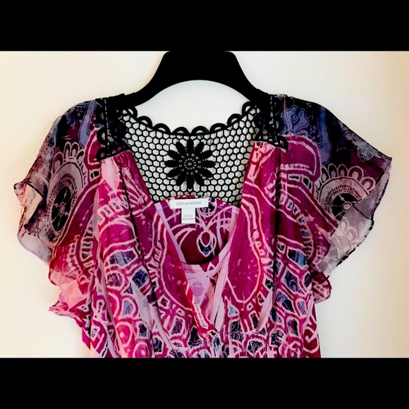 Fancy Blouse with beautiful accent designs - Picture 2 of 4